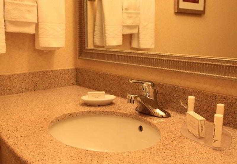Fairfield Inn & Suites Denton Eksteriør bilde